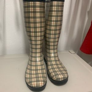 Look-a-like Burberry Rain boots